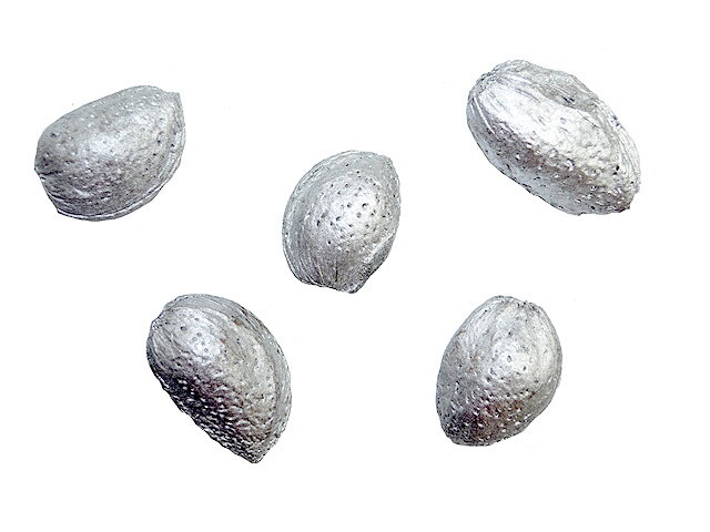 Aranžérske kôstky mandle 5ks - metalické strieborné